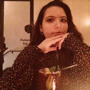 Meet your Posher, Danielle